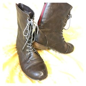 Madden Girl Gavinn boots